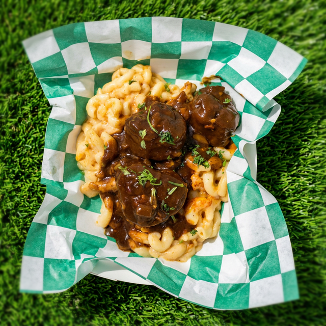 Oxtail Mac & Cheese.